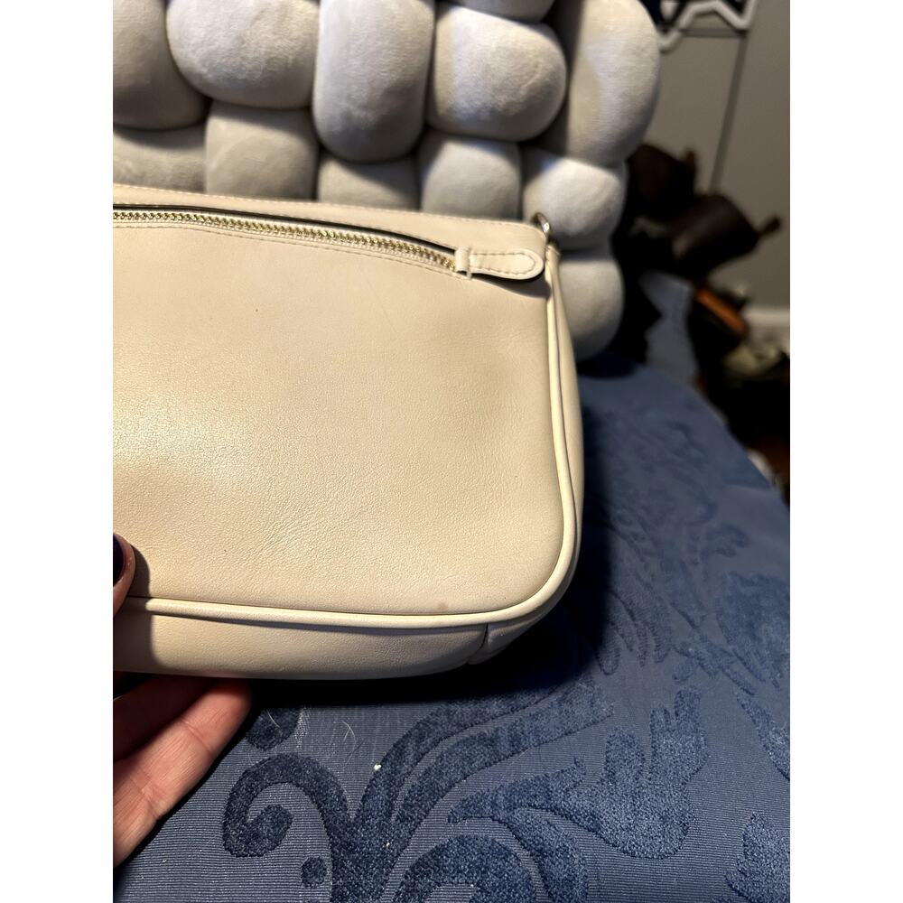 Coach Nolita Wristlet 22 with Cut Out Tea Rose Chalk Ivory - Picture 5 of 13